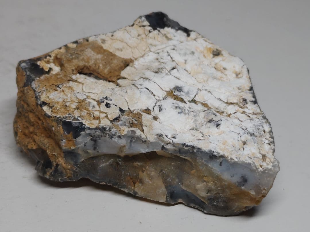 O-8 瑪瑙 397g メノウ 原石 鑑賞石 自然石 誕生石 鉱物 鉱石 水石