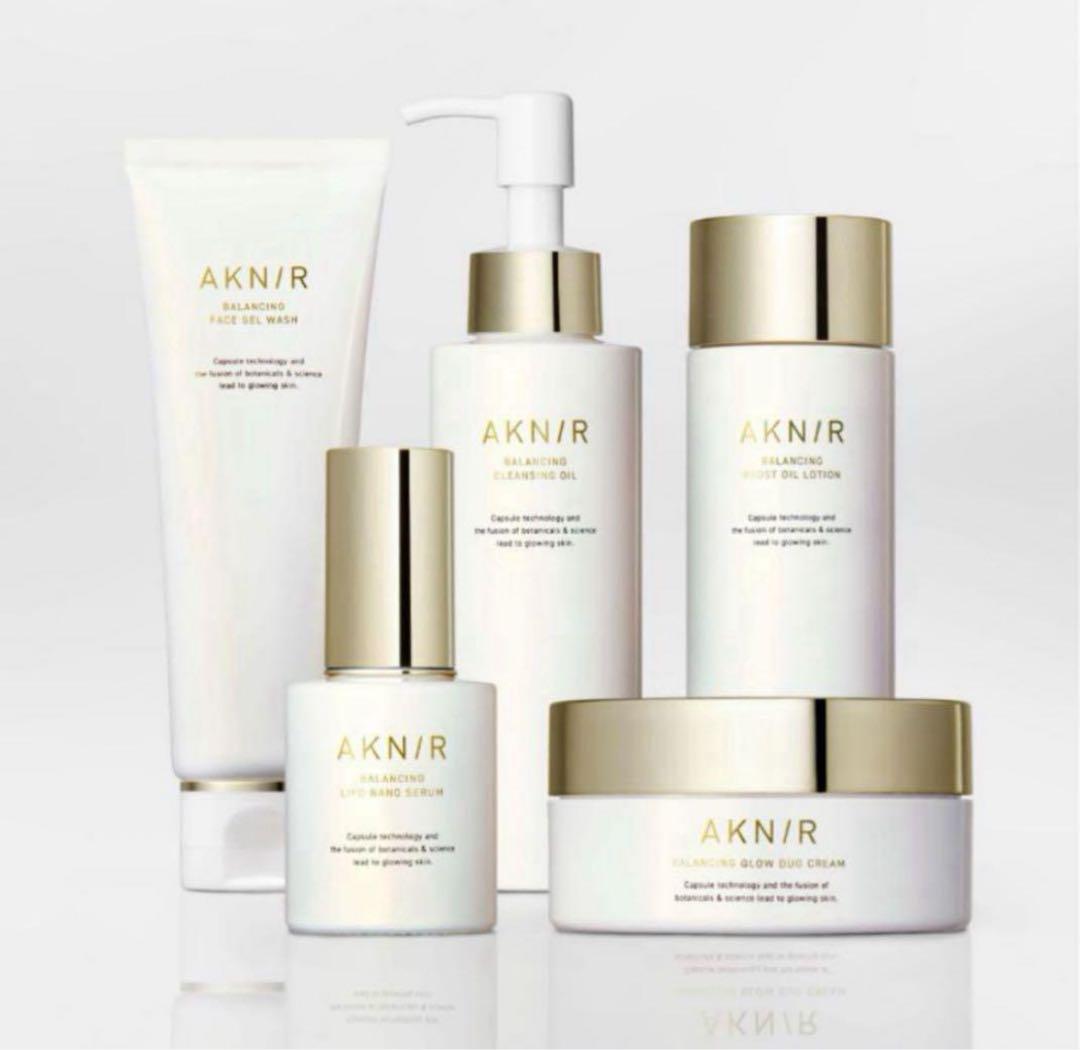 【新品未開封】アクニー　スキンケア5点セット　マスターパック　リポナノセラム