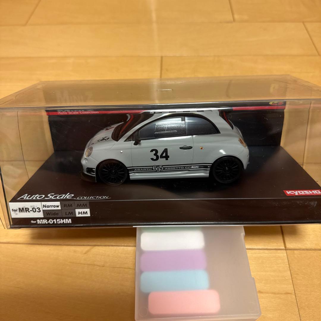 ABARTH 695 ASSETTO CORSE 1/27 スケール