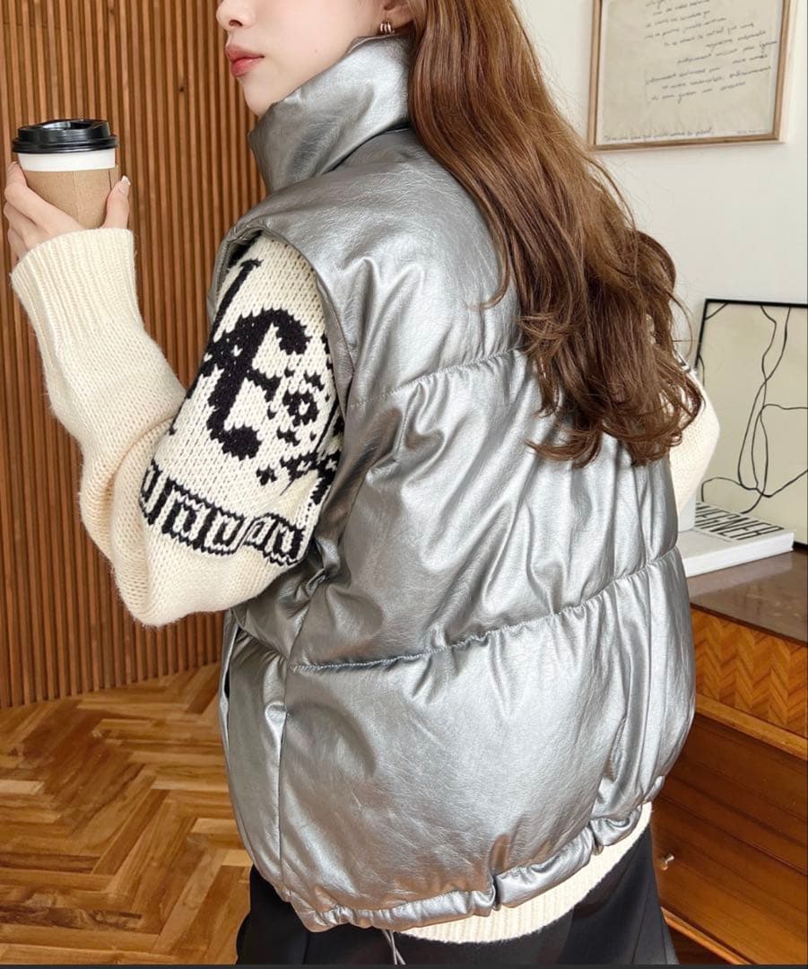 シルバー ダウンベスト - メルカリ