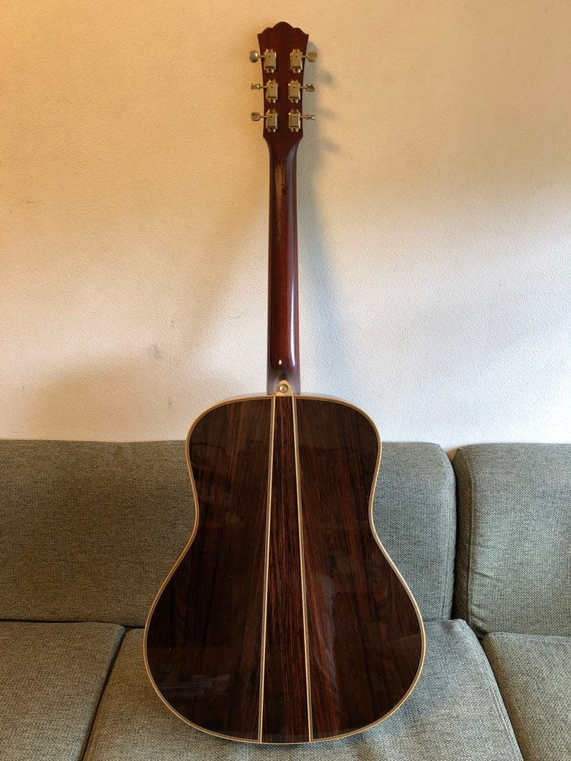 ひ*ん様 YAMAHA ヤマハ アコースティックギター LA57 専用ケース付き