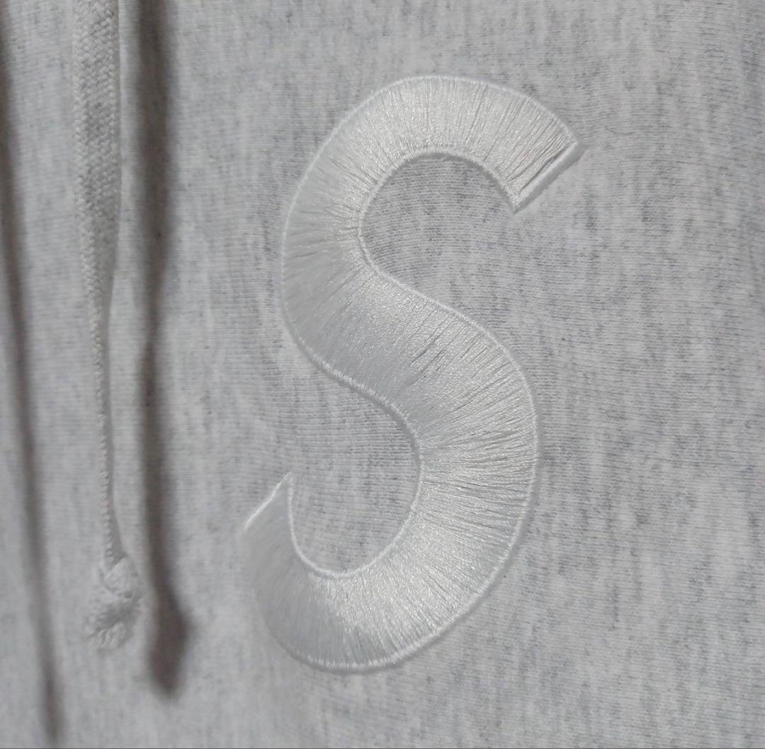 Supreme シュプリーム グレー パーカー Sロゴ フーディー Mサイズ
