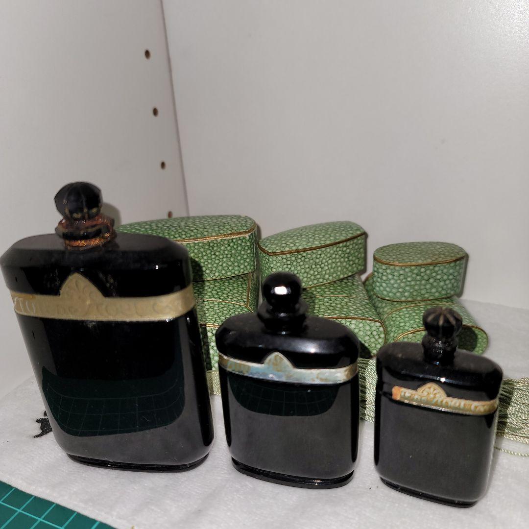 キャロン　ニュイドノエル　ANTIQUE　BOTTLE