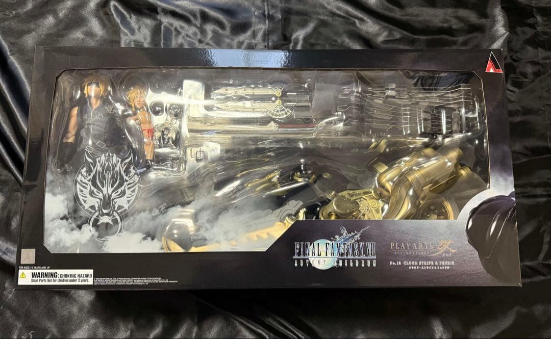 プレイアーツ改 クラウド・ストライフ & フェンリル