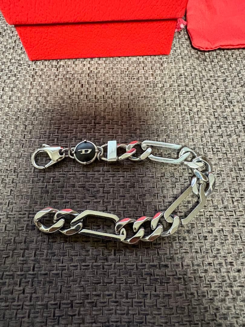 美品【DIESEL】 ディーゼル ブレスレット DX135100DJW ロゴ
