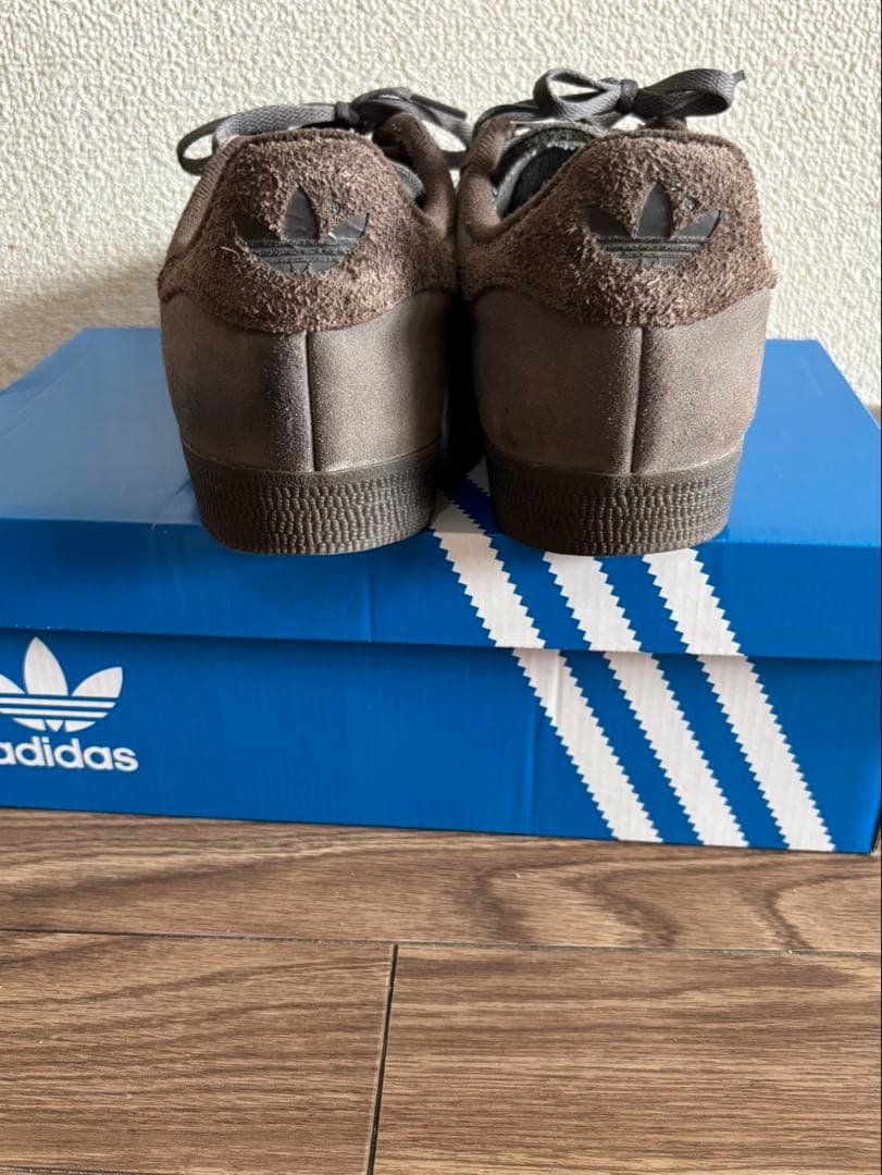 平成生まれ様専用】adidas GAZELLE スニーカー グレー - メルカリ