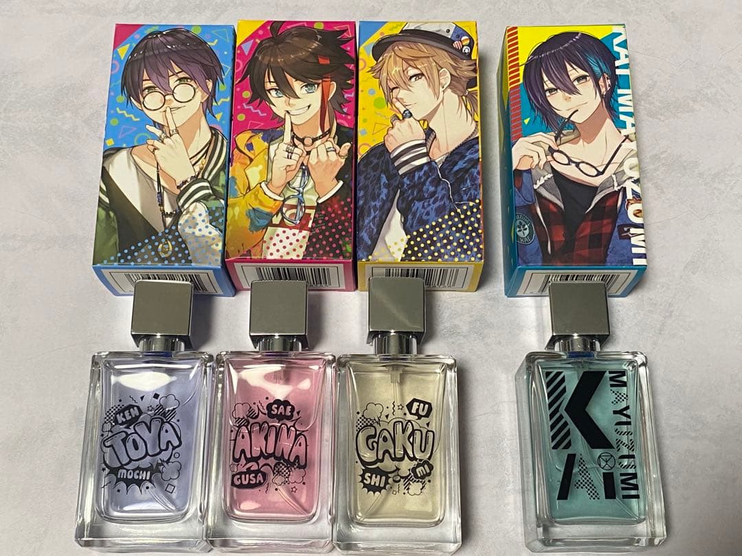 にじさんじ 香水 剣持刀也/三枝明那/伏見ガク/黛灰 - メルカリ