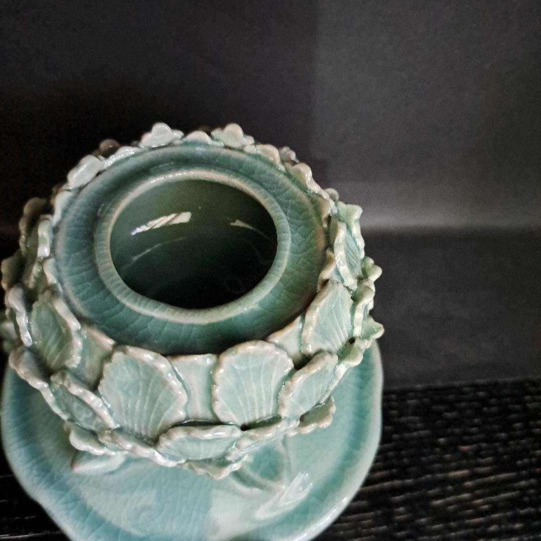 茶道具 青磁蓮型 香炉 三兎台 陽刻蓮型 細密技巧 透し火屋 海青造