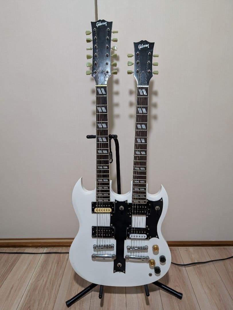 Non Gibson ダブルネックギター ホワイト 偉大なるギブソンギター：EDS-1275 | Gibson Japan