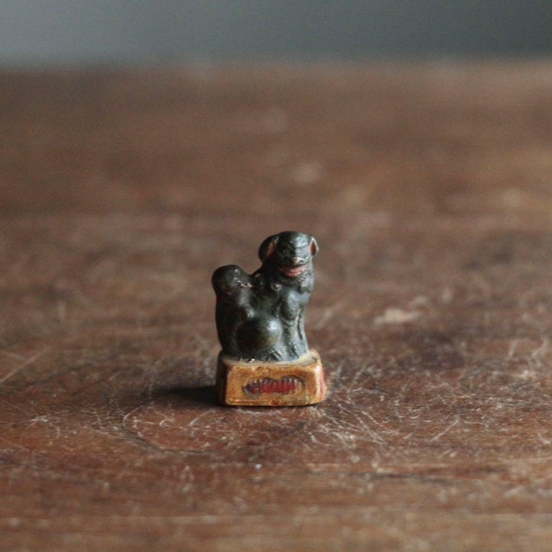 土人形 小さな 獅子 古道具 民芸 アンティーク オブジェ 赤坂土人形 獅子冠り | 民藝朋友