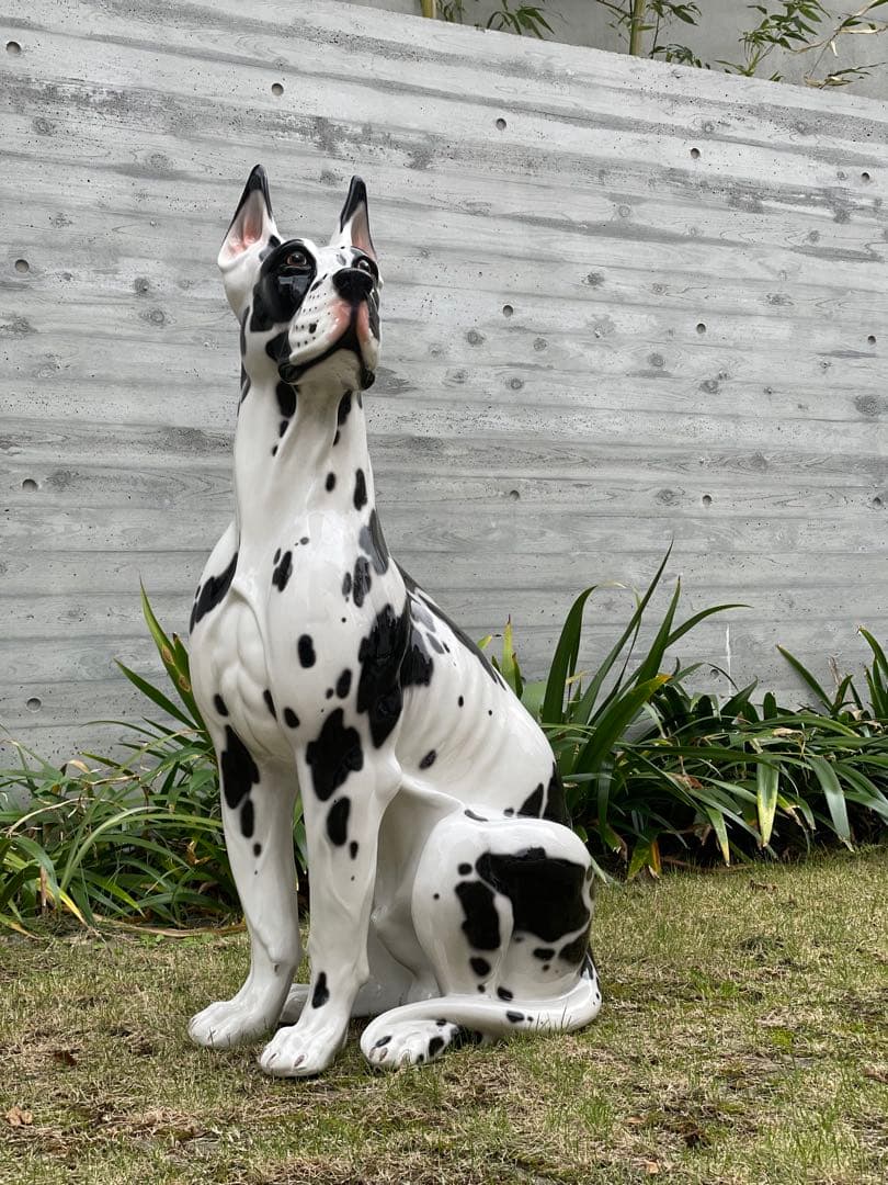 グレートデン犬のオブジェ