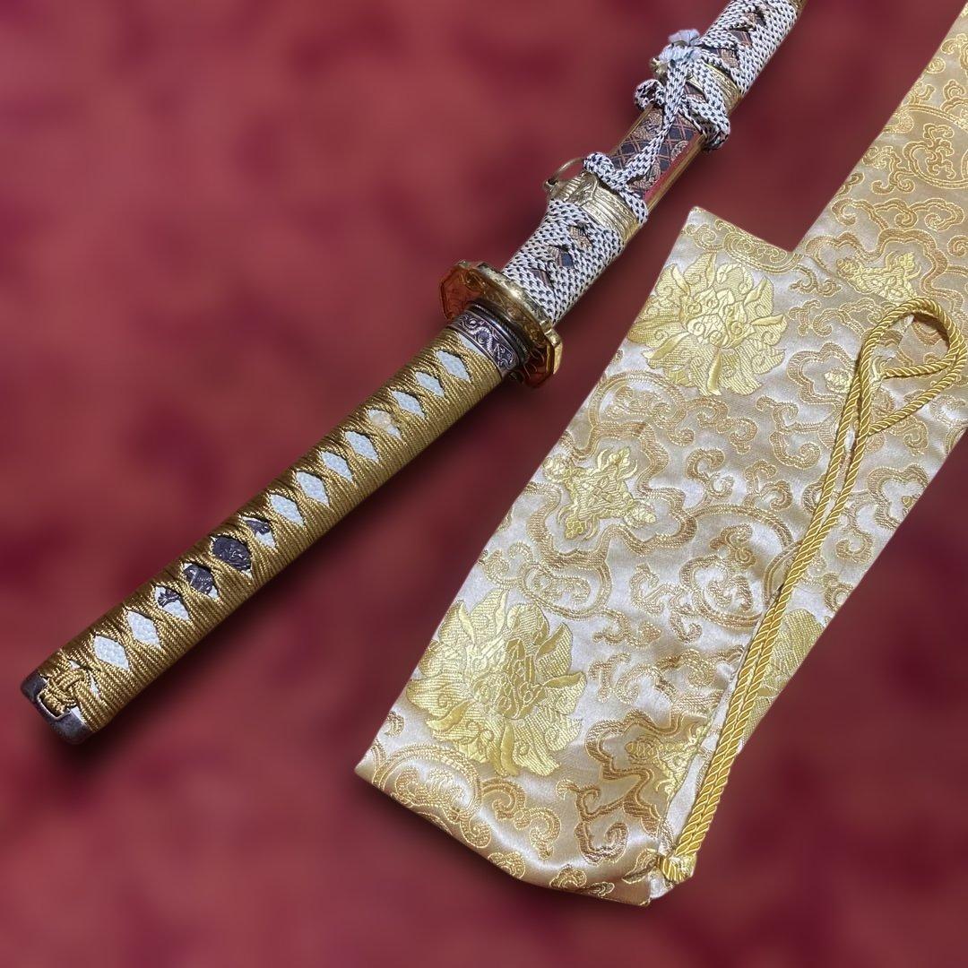 模造刀(刀袋付) 太刀造り 金具装飾 金茶柄 太刀型金鍔 楽天市場】日本刀装具 太刀拵金具セット 銅色 刀鍔 縁頭 目貫 切羽 二