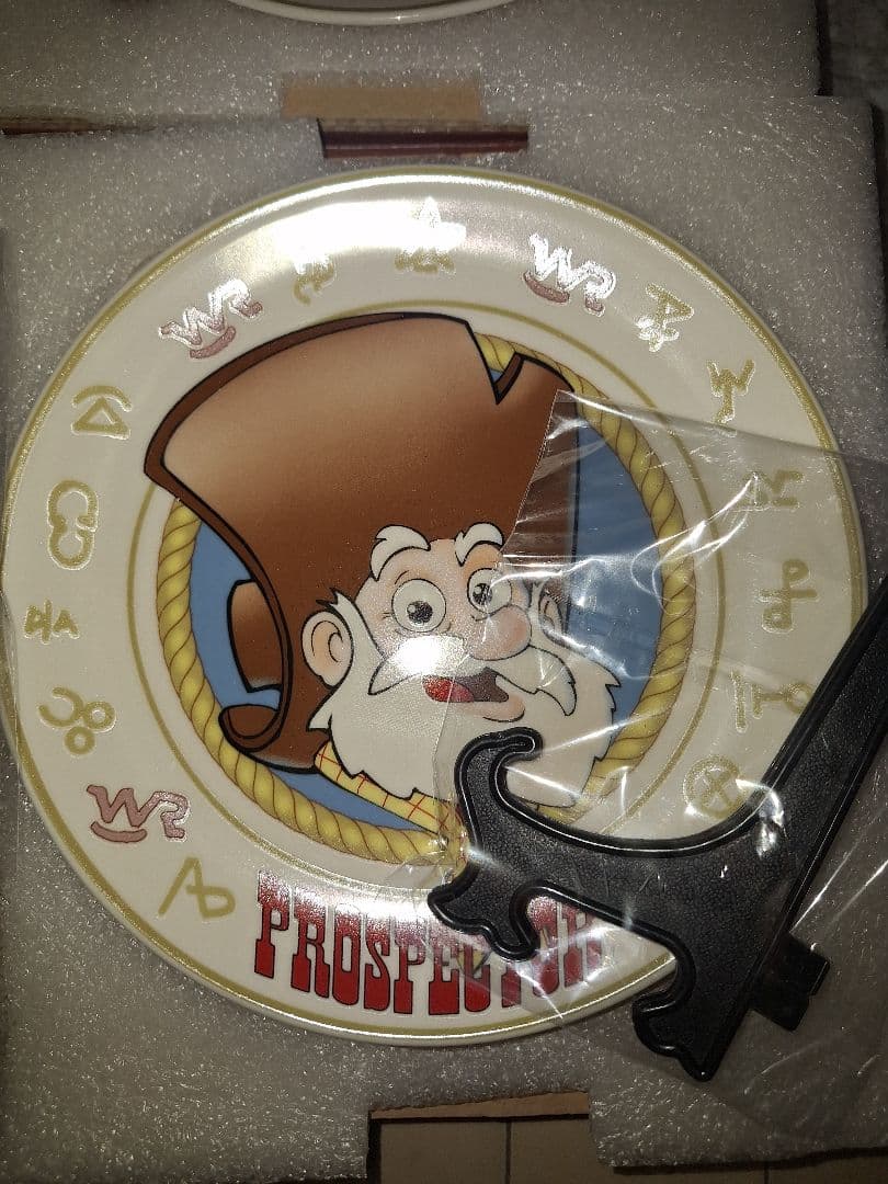 レアディズニー トイストーリーラウンドアップ絵皿 - メルカリ