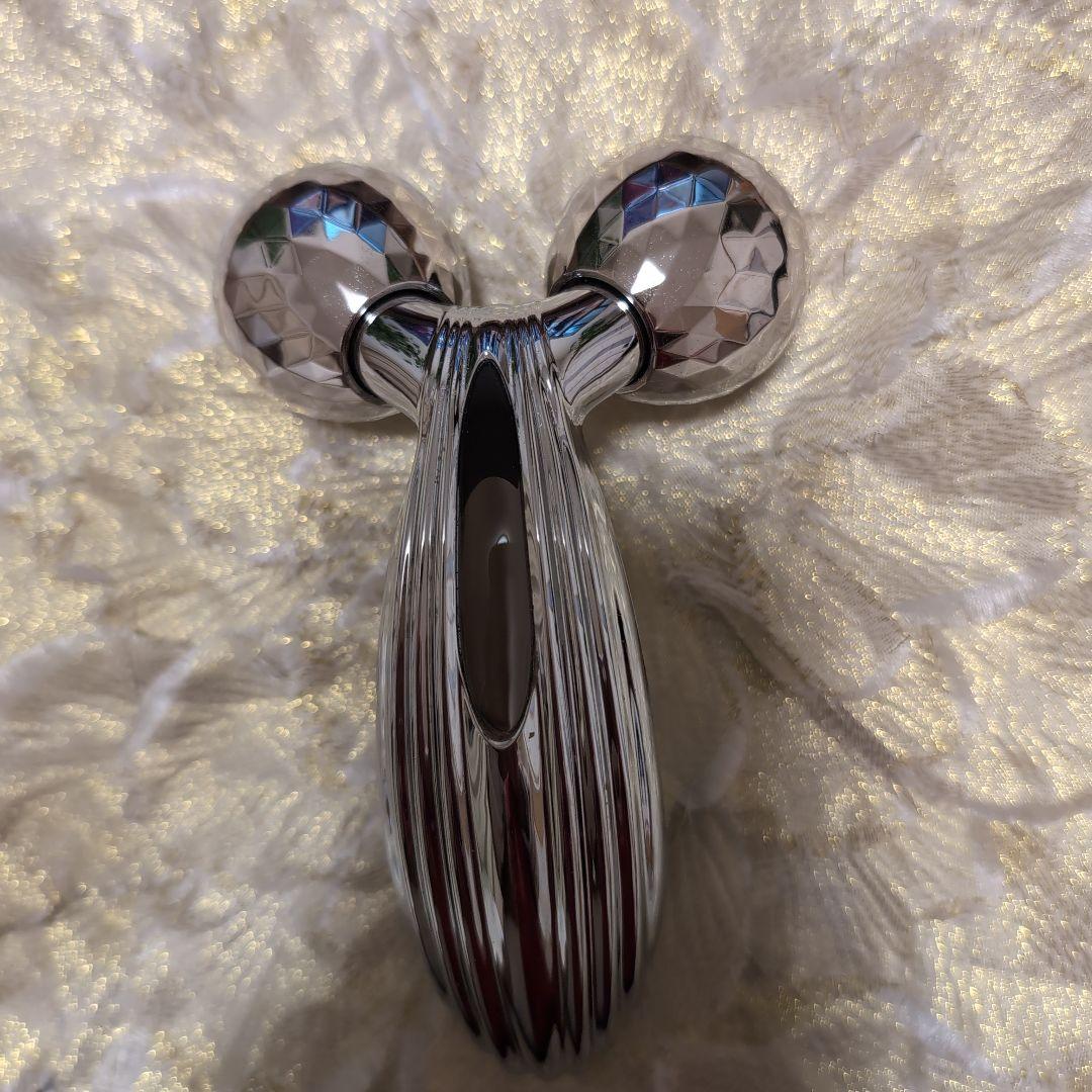 ReFa 二球式美顔ローラー 専用ポーチ付き 徹底比較】美顔器のおすすめ人気