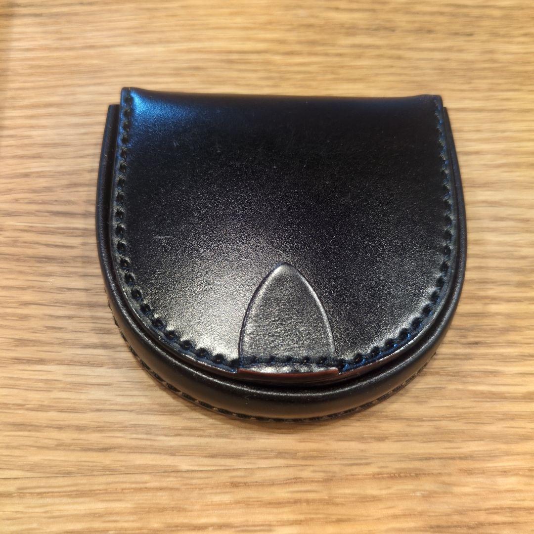 土屋鞄　馬蹄型ケース　ブラックレザー