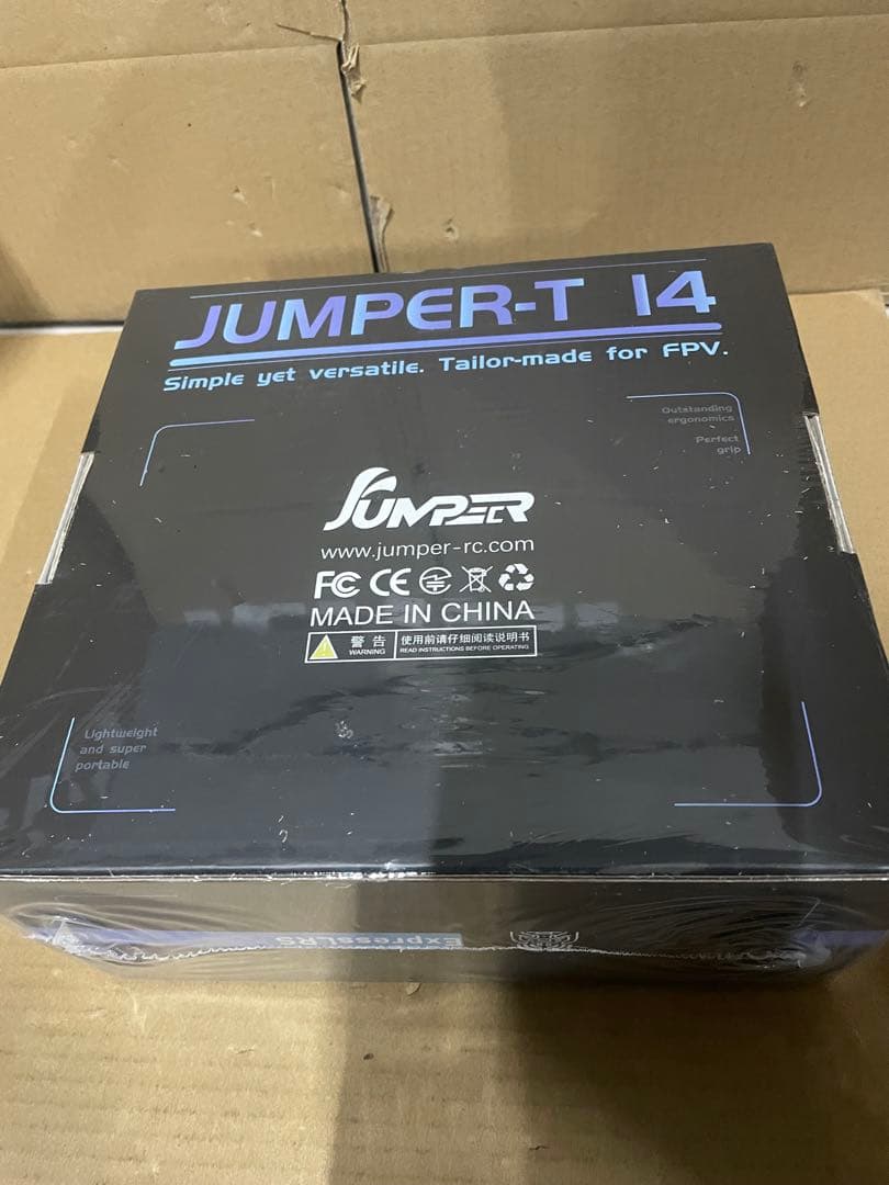 Jumper T14 2.4GHz ELRS ラジオコントローラー
