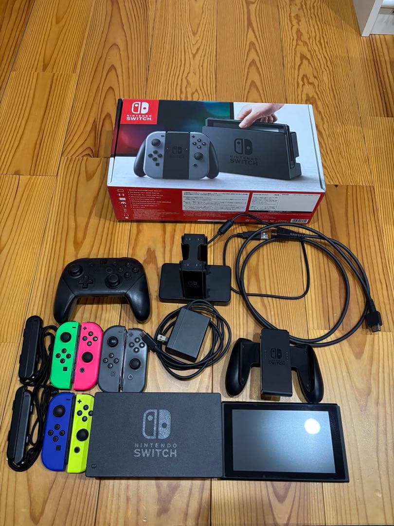 Nintendo Switch (初期型) 本体＋周辺機器セット Nintendo Switch 任天堂 ニンテンドースイッチ 本体 Joy-Con (L)/（R