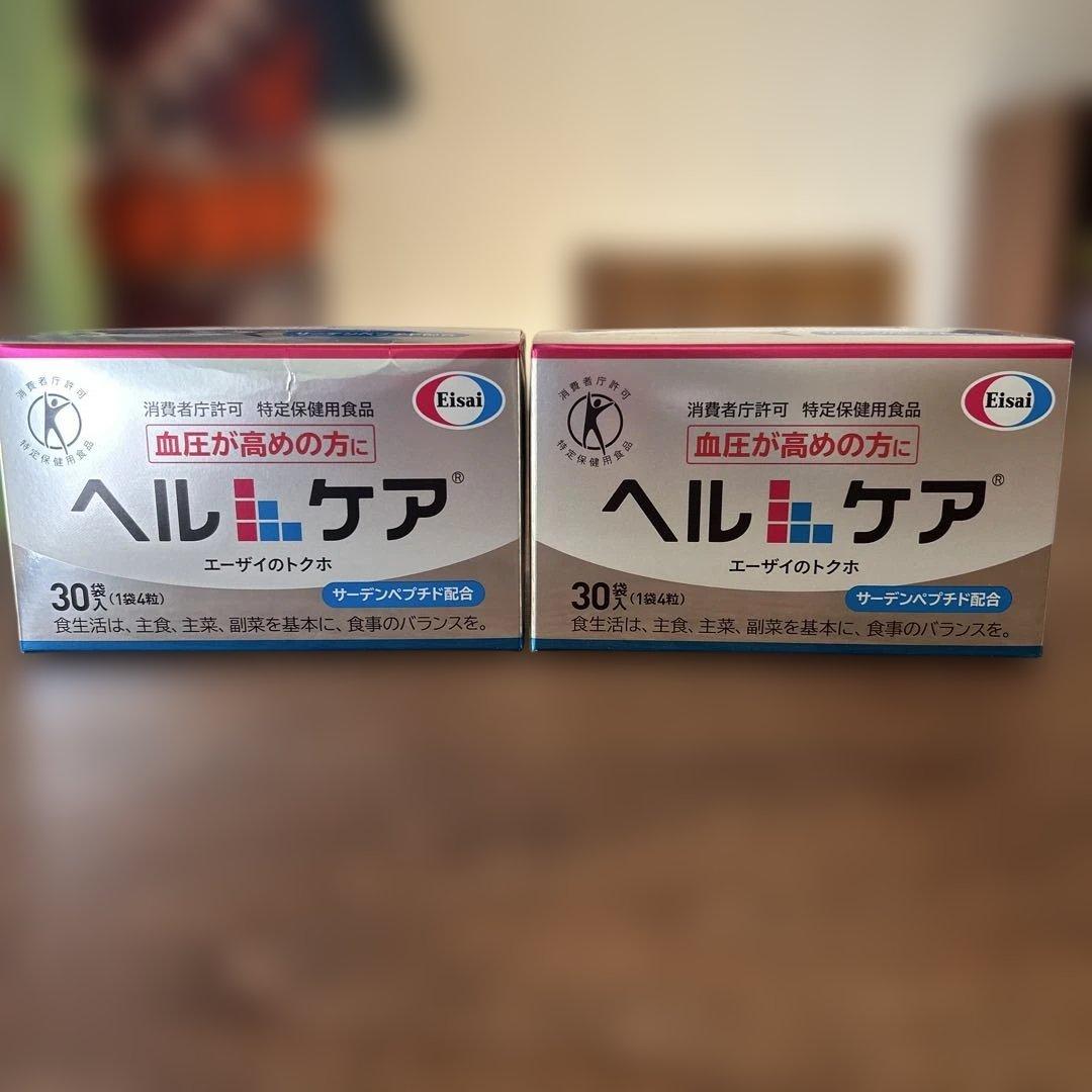 エーザイ ヘルケア 4粒×30袋入　2箱