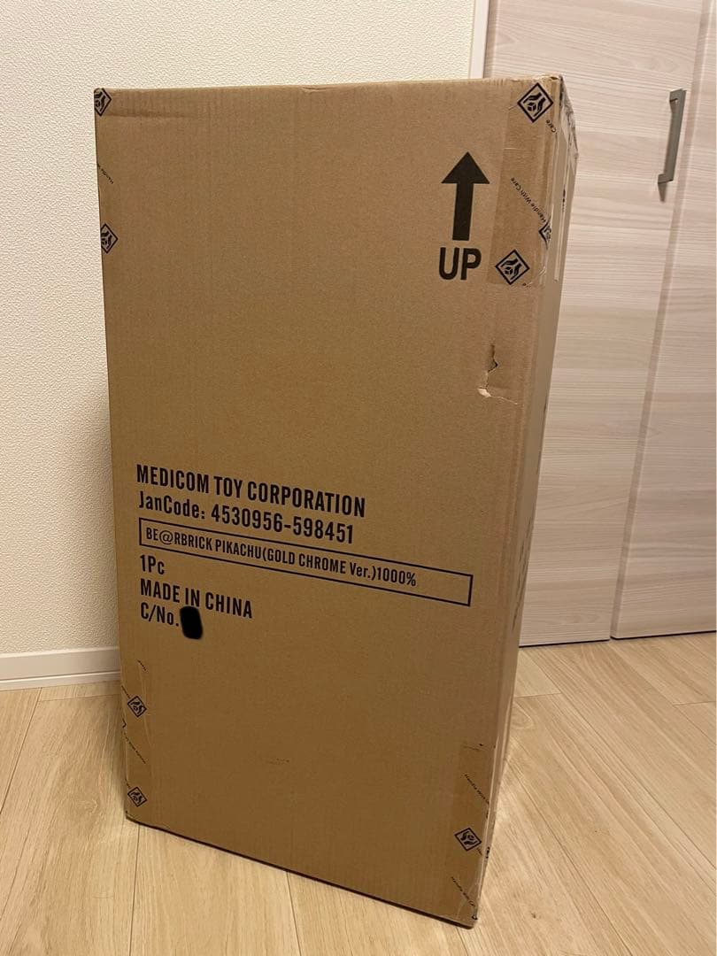 BE@RBRICK ピカチュウ GOLD CHROME 1000% - メルカリ