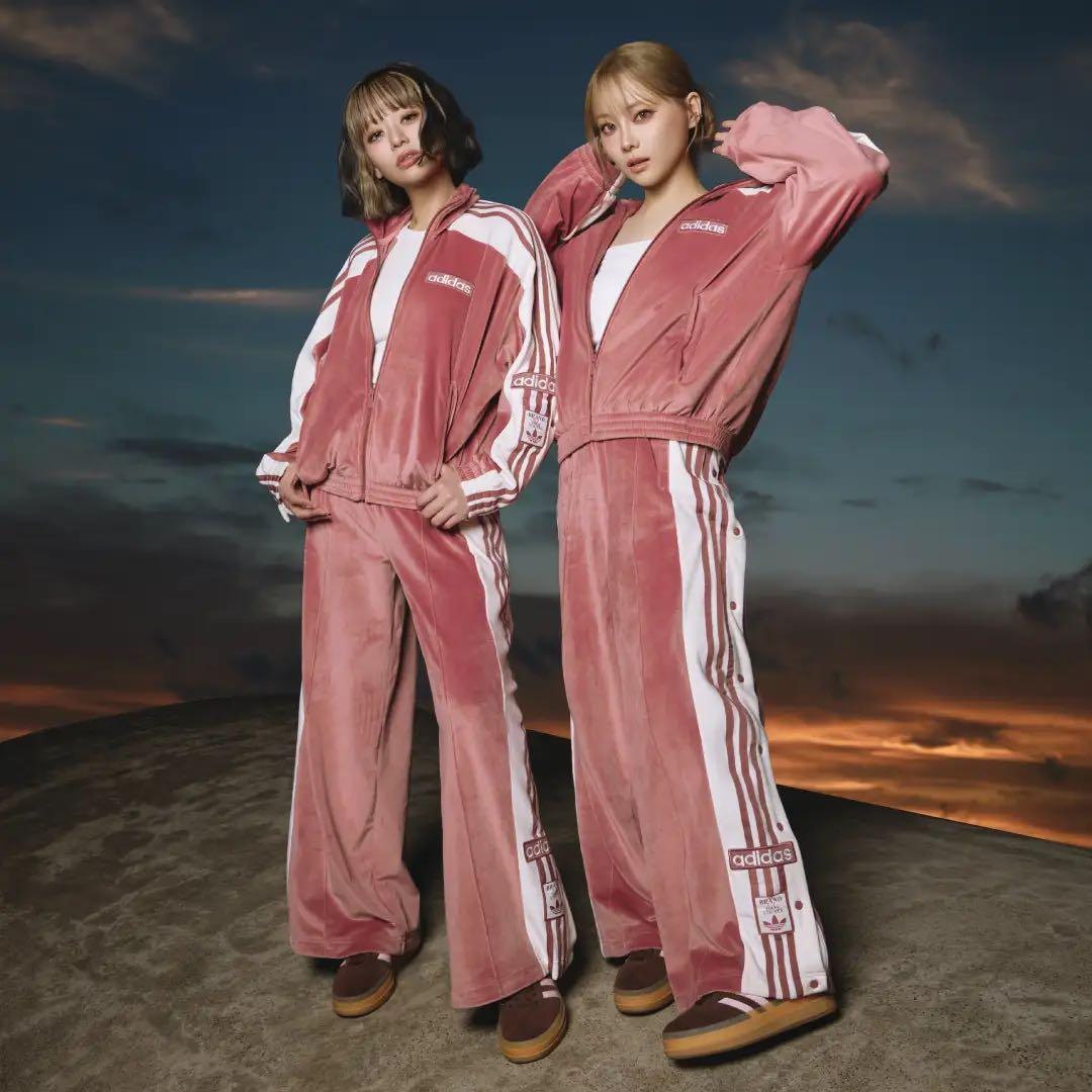 重盛さとみ　adidas ジャージ上下セット ピンク　ベロア マルチに活躍する #重盛さと美 さんと #礒部希帆 さんが トレンド