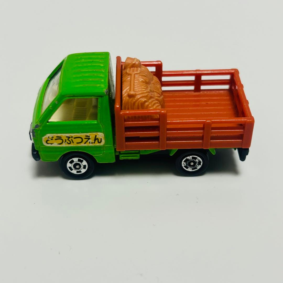 トミカ 日本製 スズキ キャリィ 家畜運搬車 どうぶつえん - メルカリ