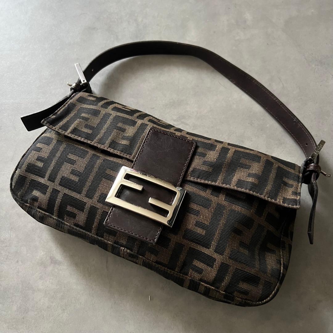 【美品】 フェンディ FENDI ズッカ マンマバケット バッグ ワンショルダー 楽天市場】美品 フェンディ FENDI マンマバケット ズッカ柄 ビーズ