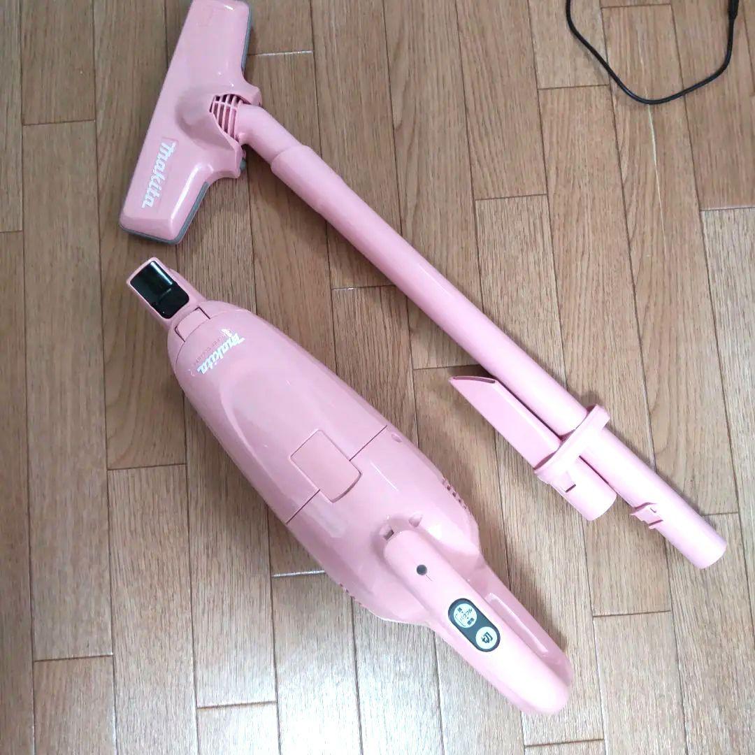 美品。Makita スティッククリーナー 充電器付き。 マキタ（makita） 掃除機 スティッククリーナー 10.8V [ダストボックス
