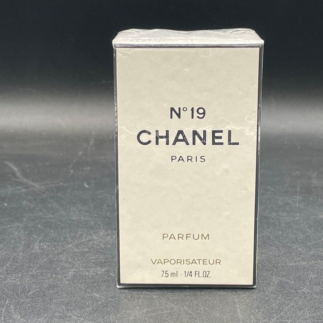 CHANEL シャネル No19 パルファム 7.5ml 未開封 - メルカリ
