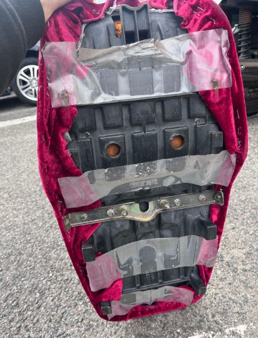 バリオス2型 赤 チンチラシート 値下げ可 - メルカリ