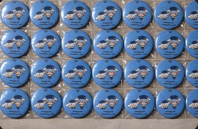 エヴァンゲリオン シナモロールカフェ 綾波レイ 缶バッジ 28個 エヴァンゲリオン 綾波レイ メタリック缶バッジ バッチ ストア