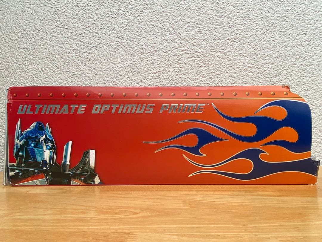 コミコン2011限定品 アルティメット・オプティマス・プライム - メルカリ