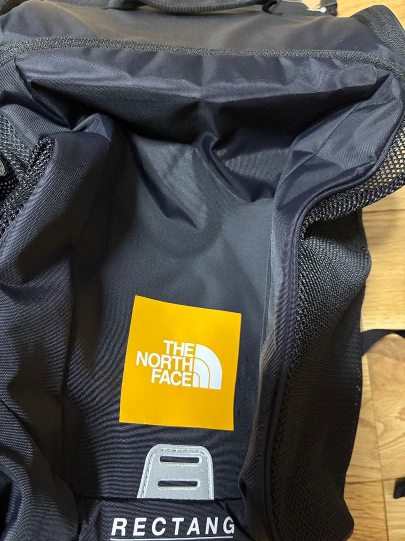 ☆m☆《タグ付き 未使用》ノースフェイス レクタング リュック 17L