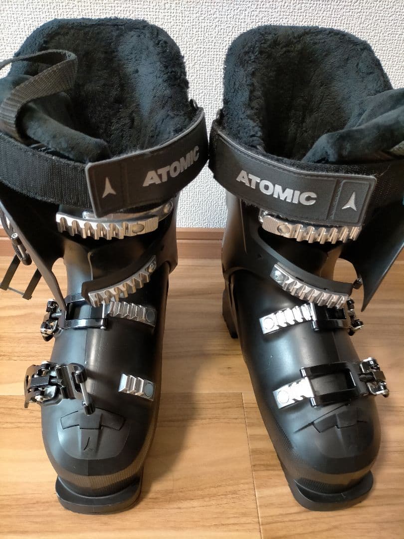 ATOMIC HAWX MAGNA75スキーブーツ 女性用24-24.5cm アトミック（ATOMIC