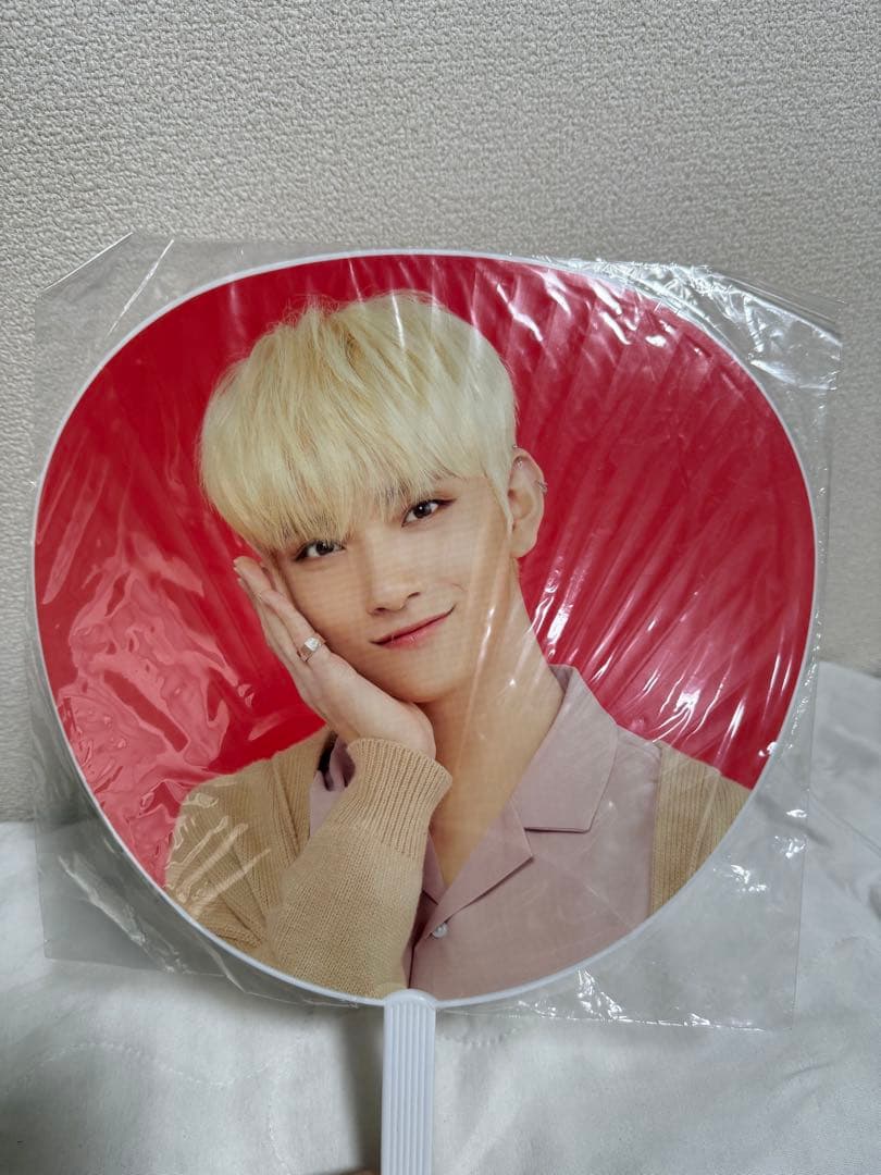 SEVENTEEN Carat camp うちわ ジョシュア - メルカリ