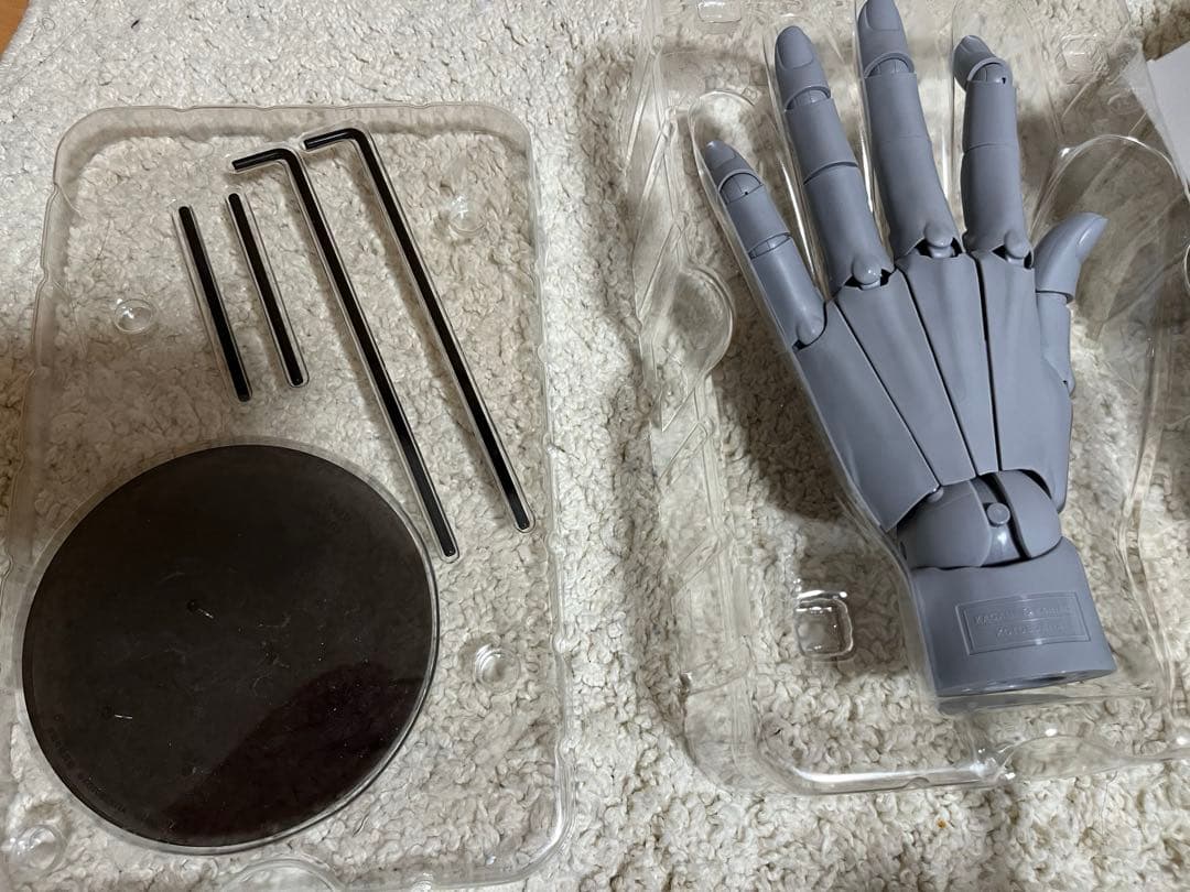 コトブキヤ 加々美高浩監修ハンドモデル グレー L