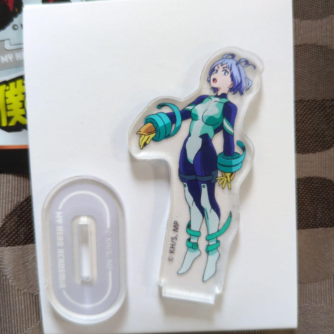 DAISO ヒロアカ アクスタ＆缶バッチ 波動ねじれ - メルカリ