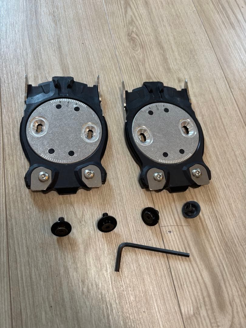 KARAKORAM Burton バートン クイーバーコネクター