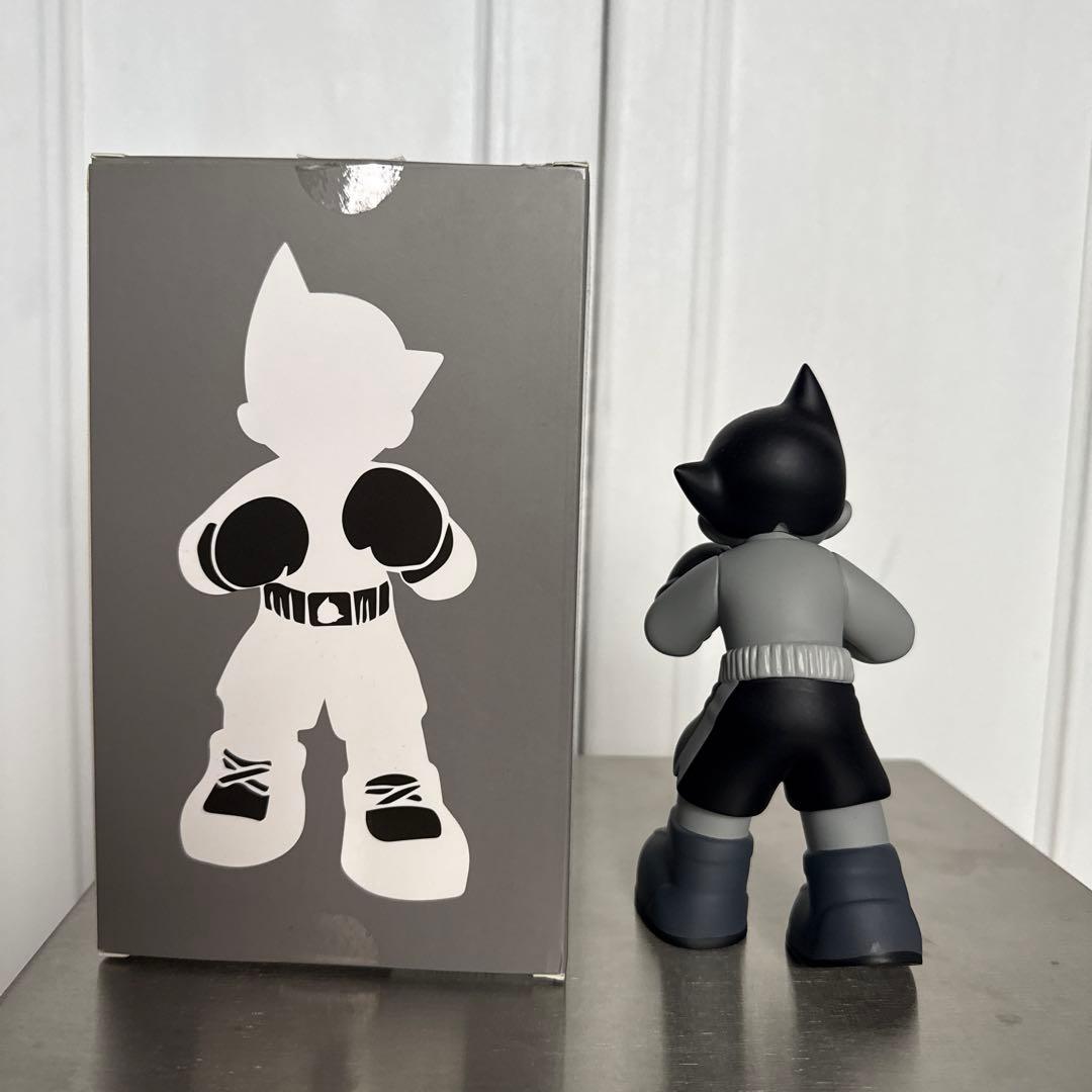 TOY QUBE ボクシングフィギュア グレー/ブラック 約15cm