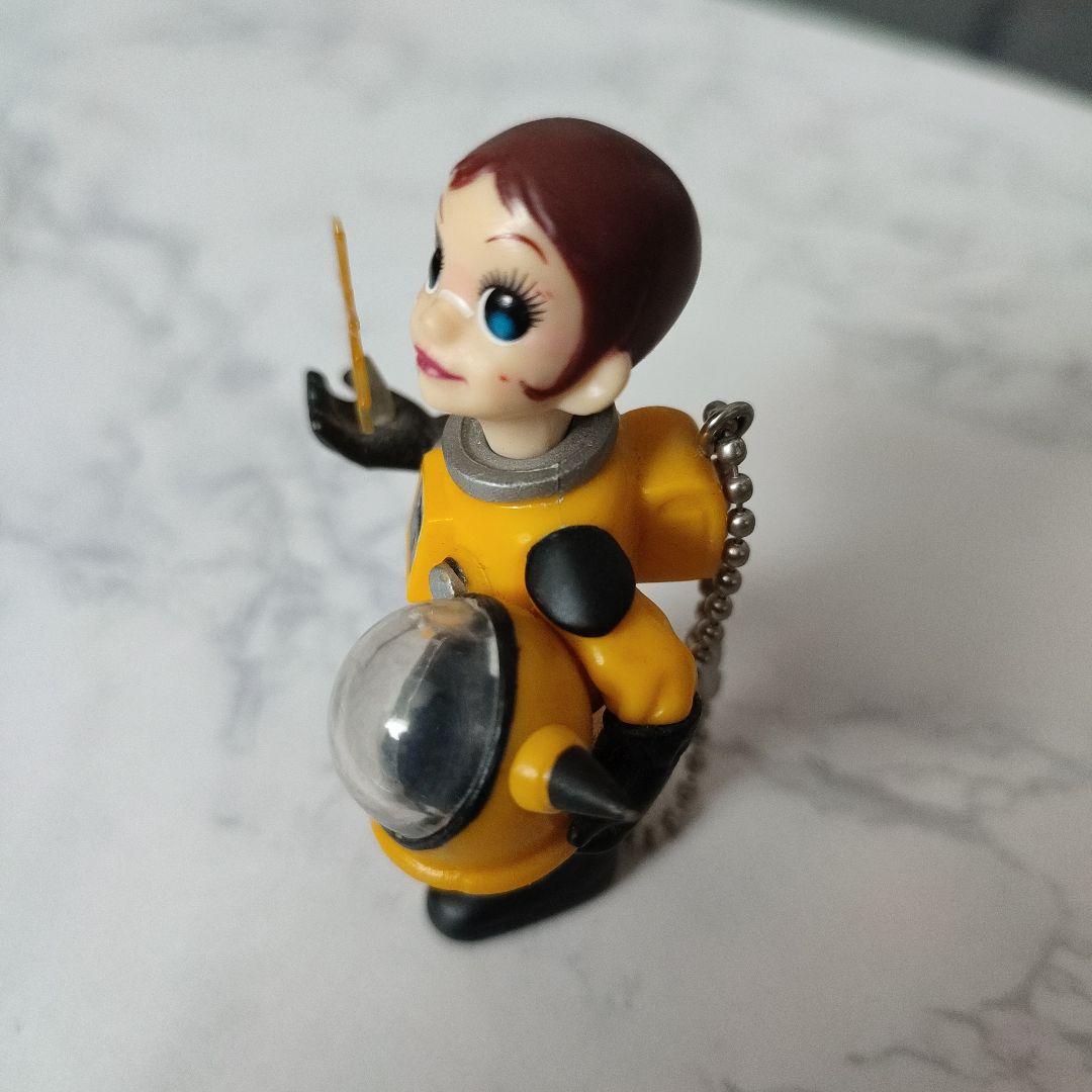 ヤノベケンジ サンチャイルド フィギュア キーホルダー - メルカリ