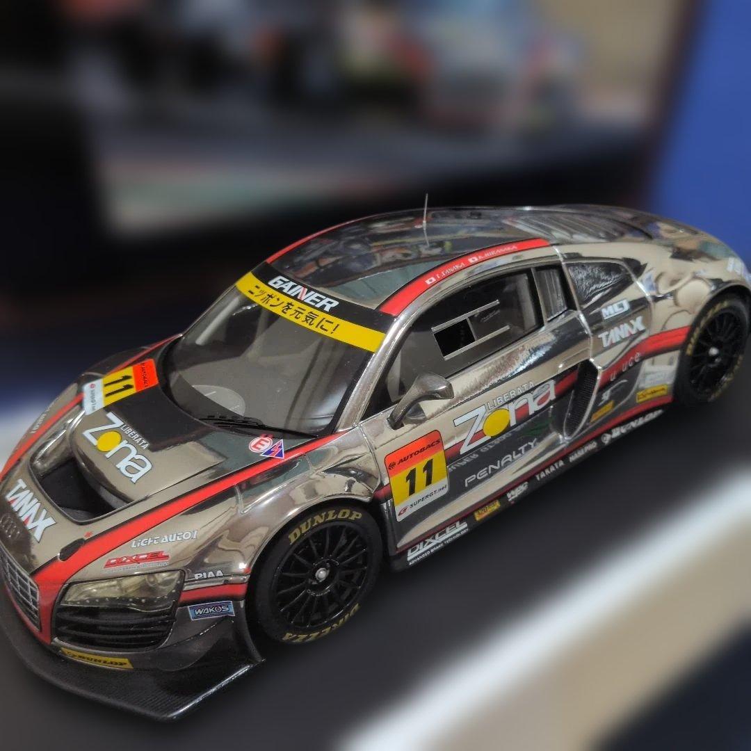 ミニカー EBBRO 1/18 GAINER DIXCEL R8 LMS 2012