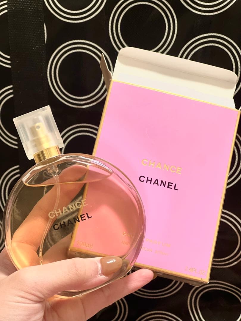 CHANEL CHANCE オードパルフミ箱付き