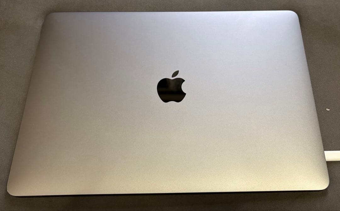 MacBookPro 2022 メモリ16GB 512GB 13 インチ M2搭載の13インチMacBook Pro、6月17日（金）より注文受付を開始