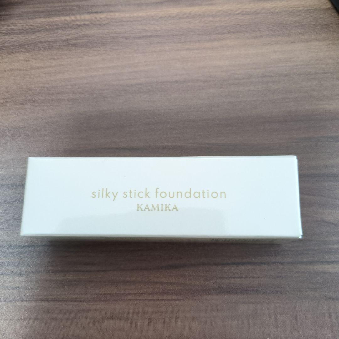 カミカ シルキースティックファンデーション 11g　ベージュ
