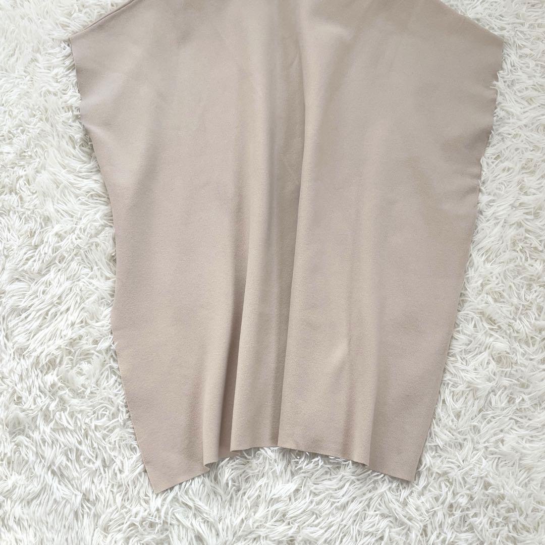 はな様 専用 完売品 ルフィル ヴィスニットラインジレ ベスト - メルカリ