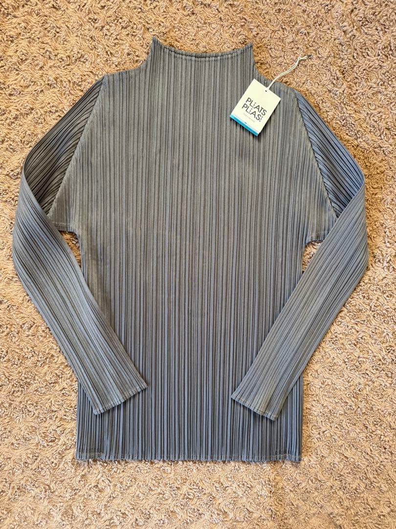 美品】プリーツプリーズ BASICS 長袖ハイネック グレー サイズ3 - メルカリ