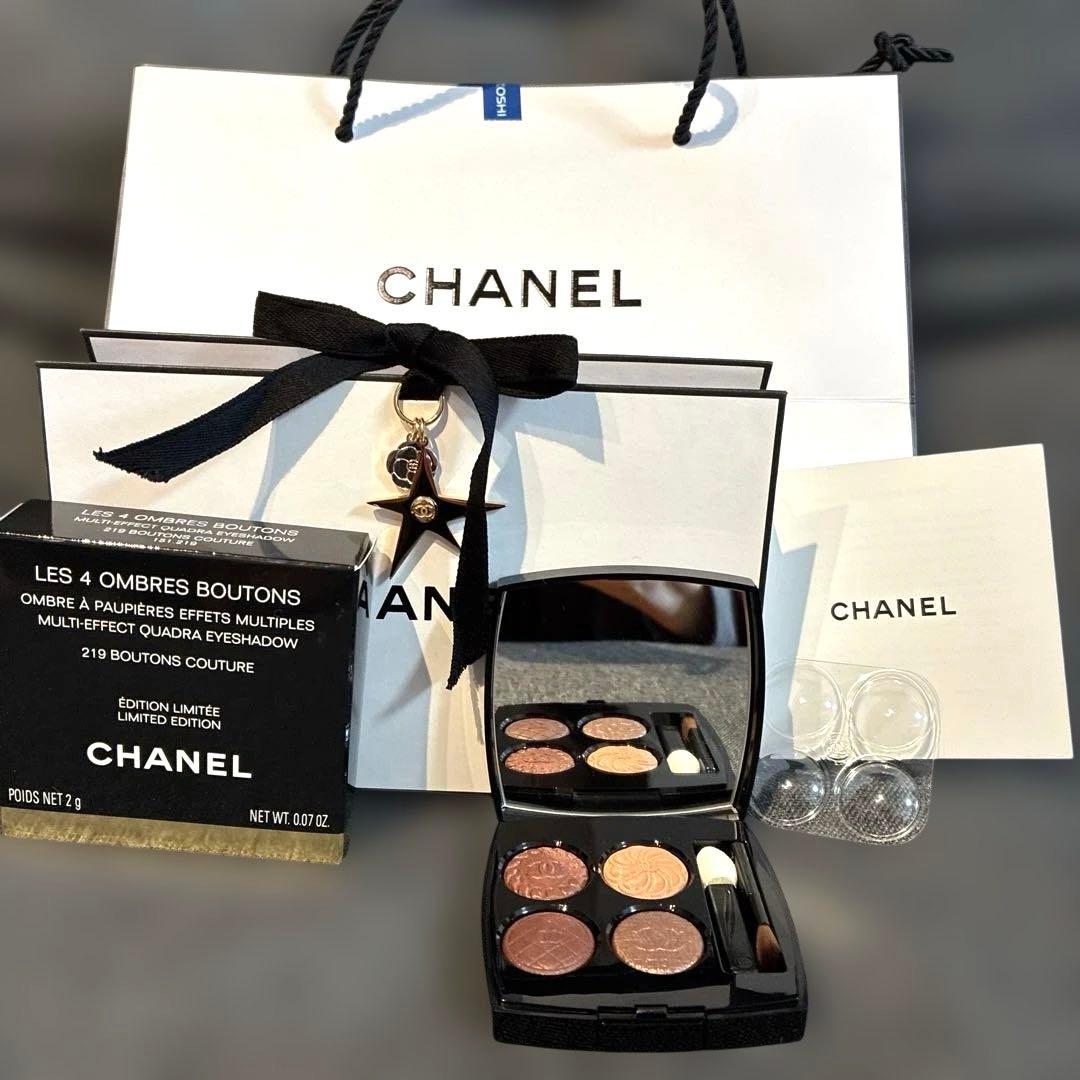 シャネル　レ　キャトル　オンブル　ブトン　219 限定アイシャドウパレット