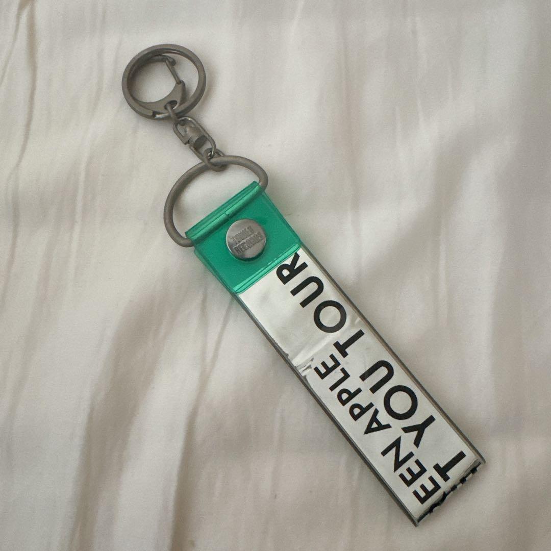 Mrs. GREEN APPLE 銀テープ キーホルダー ミセス 銀テ - メルカリ