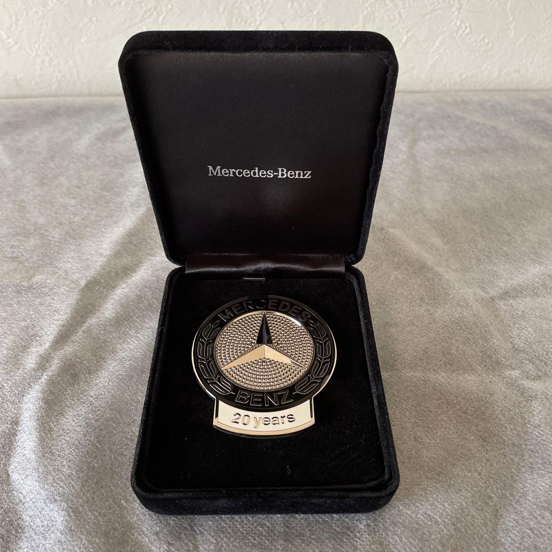 オールドメルセデスベンツ20年表彰グリルバッチ W124 - メルカリ
