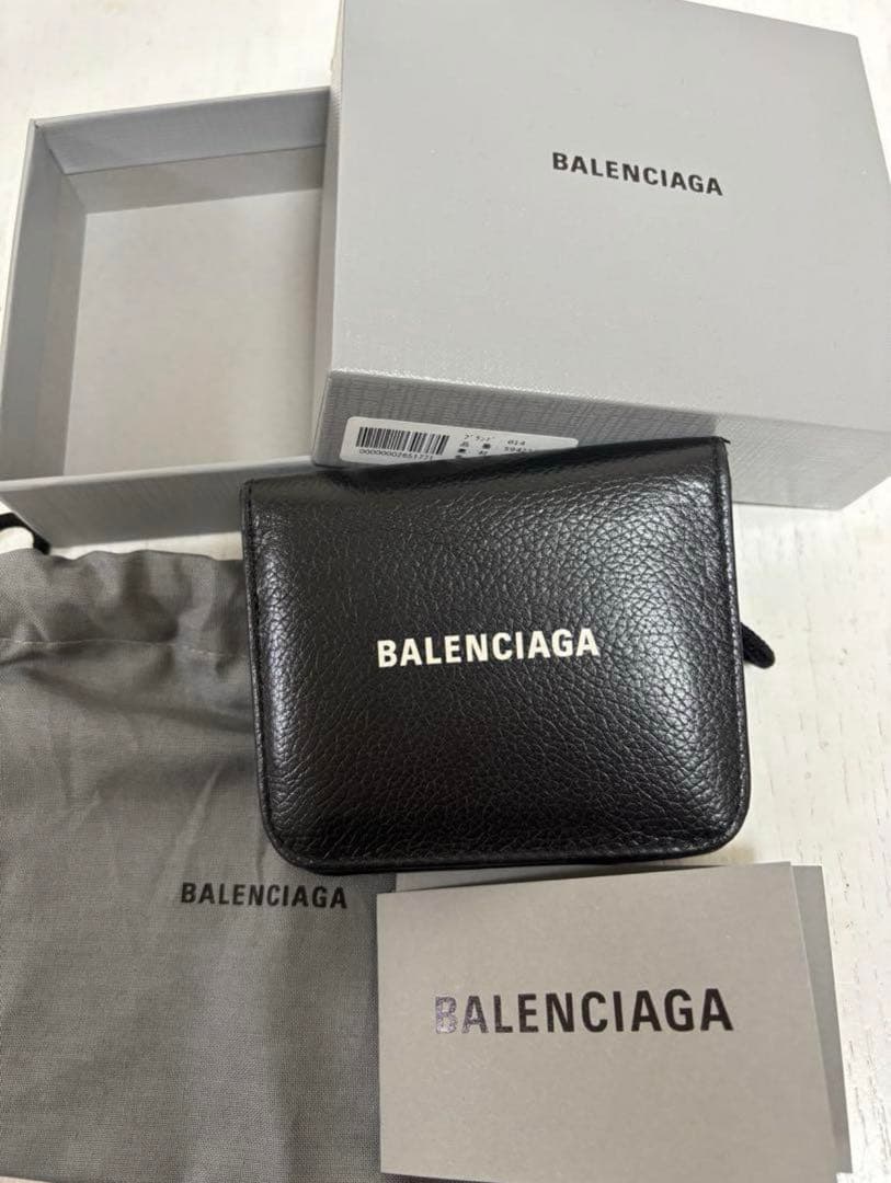 BALENCIAGA 二つ折り財布 楽天市場】BALENCIAGA バレンシアガ 二つ折り財布 CASH FLAP 594216