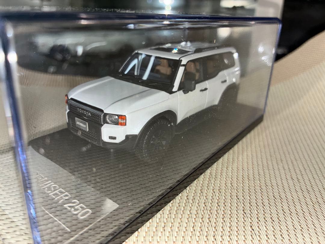 ハイストーリー 1/43 ランドクルーザー250ZX(パールホワイト) 京商 1/43 トヨタ ランドクルーザー 250 ZX ファーストエディション